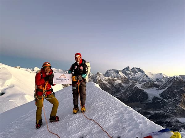 Mera Peak Climbing - 19 Days