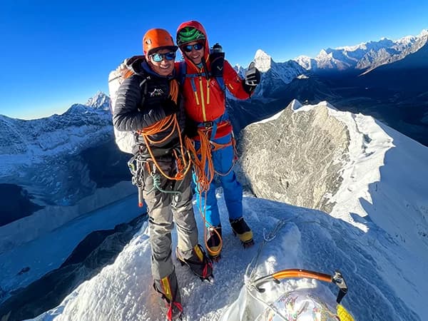 Island Peak Climbing with EBC- 20 Days