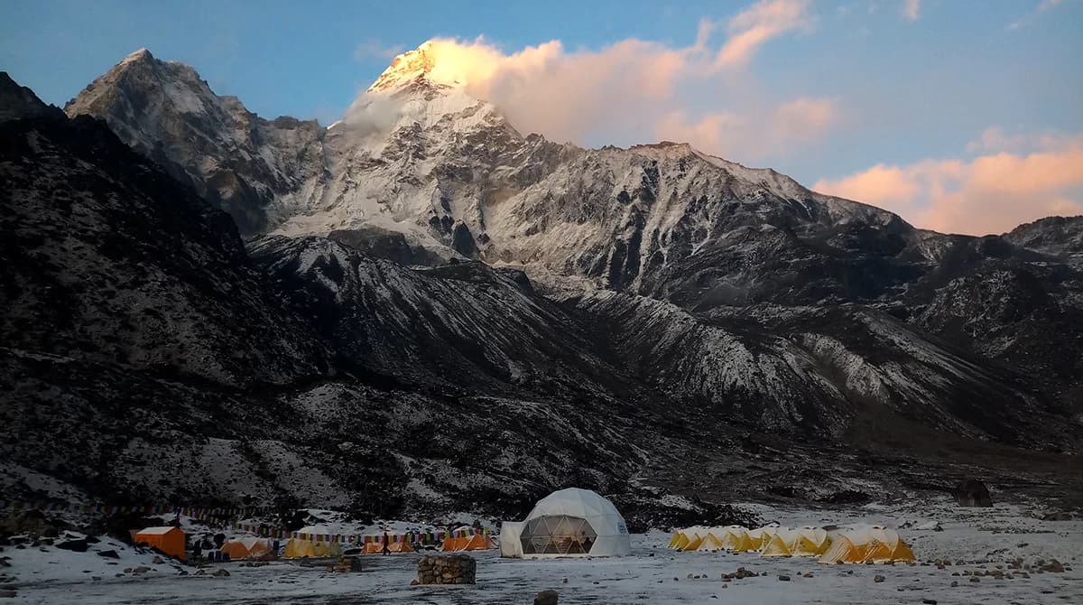 Lobuche - Ama Dablam Combo Expedition - 30 Days