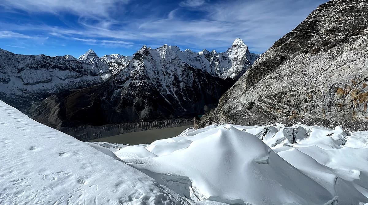 Island Peak Climbing with EBC- 20 Days
