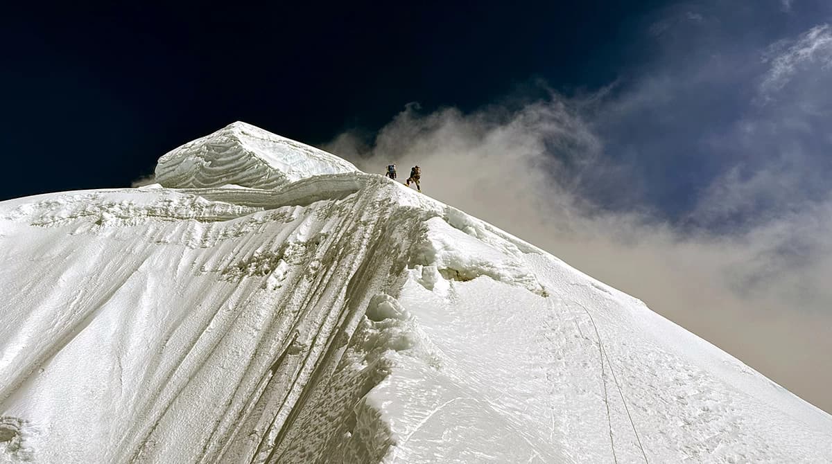 Everest Base Camp Trek with Cholatse Peak Climbing - 28 Days