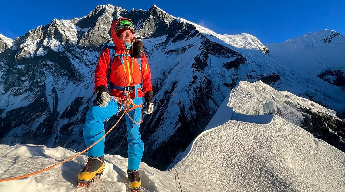 Island Peak Climbing with EBC- 20 Days