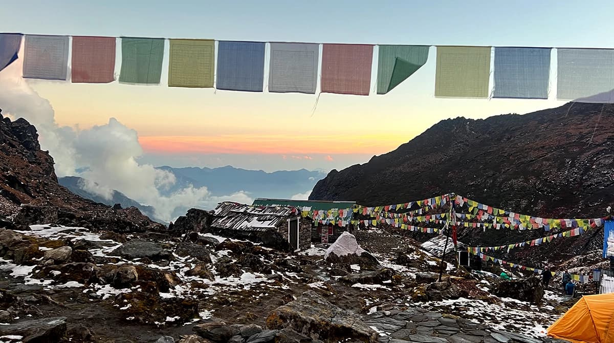 Mera Peak Climbing - 19 Days