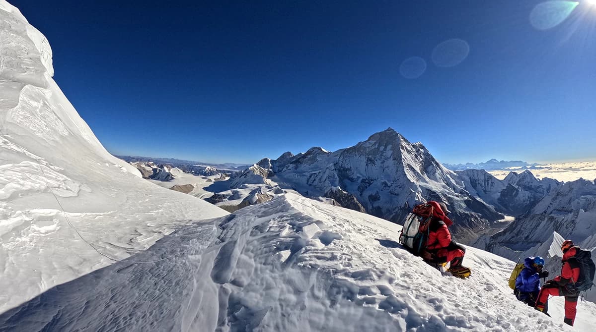 Baruntse Expedition - 35 Days