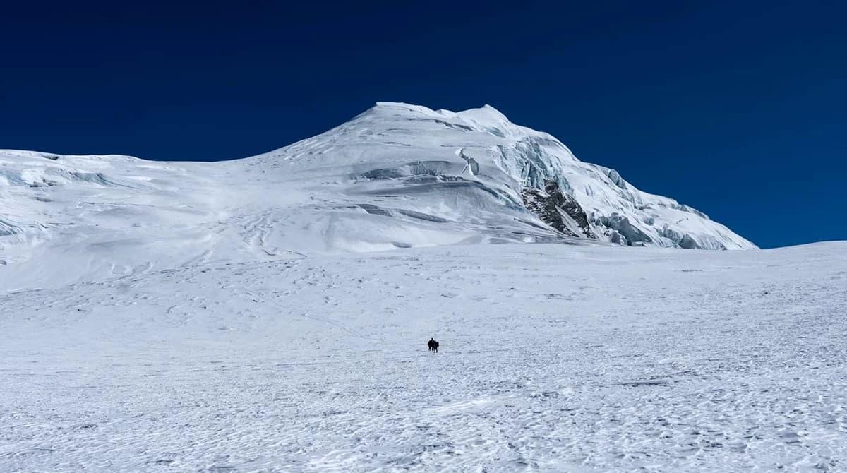 Chulu West Peak Climbing - 17 Days